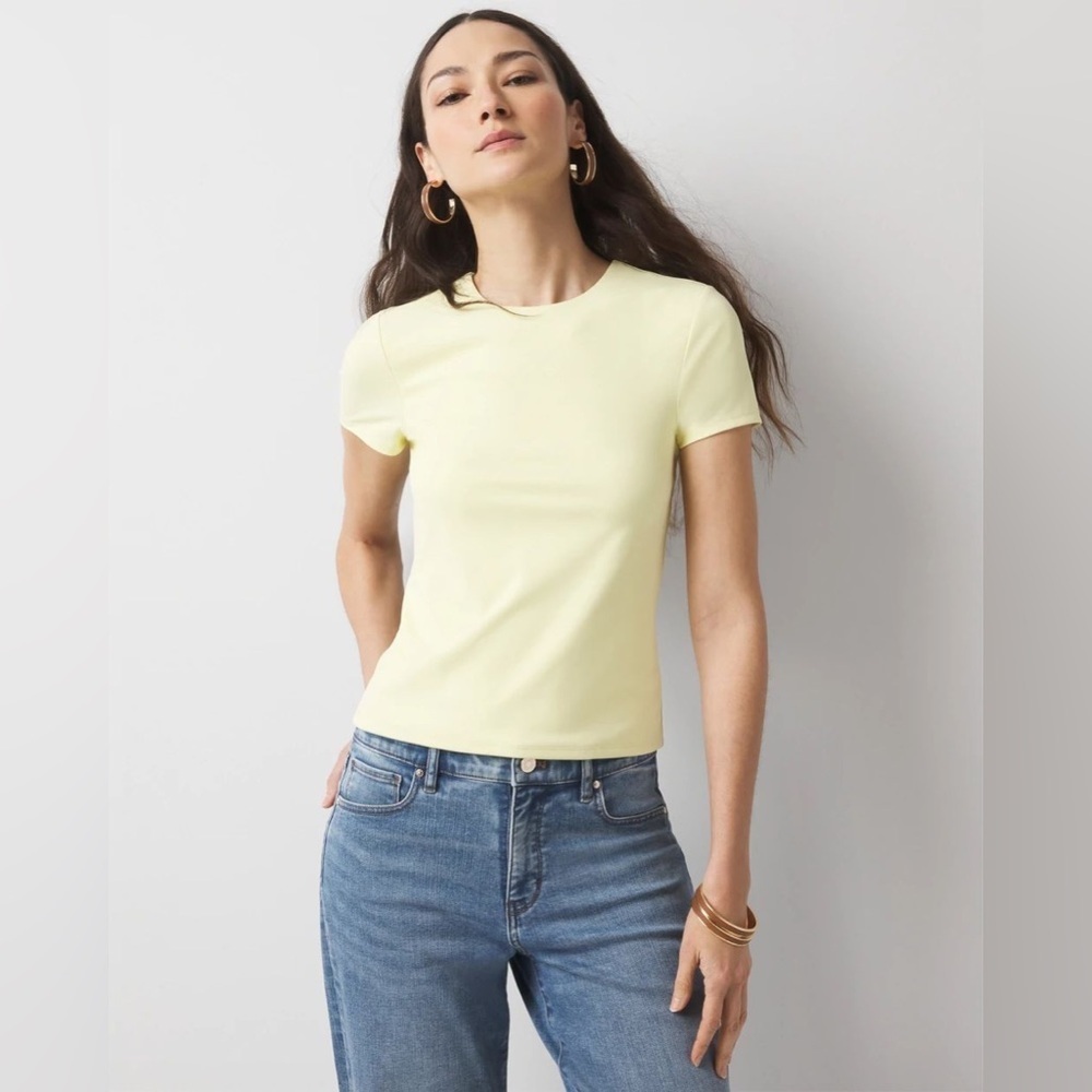 White House black market butter Yellow Short Sleeve Top stretchy fitted skims M